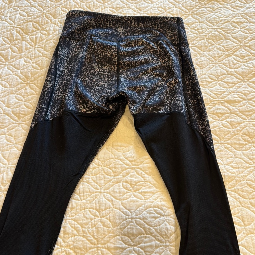 Stylish Black and White Patterned Leggings
